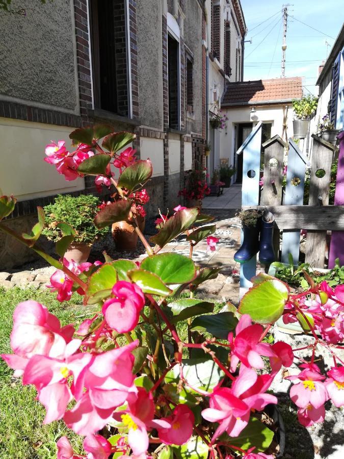 Bed and Breakfast Le Coq En Pate Romilly-sur-Seine Exterior foto
